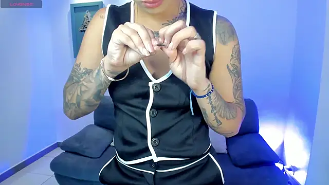 Snapshot of MariaHerrera_ chatting on 09.11.25 MariaHerrera online show from 09.11.25