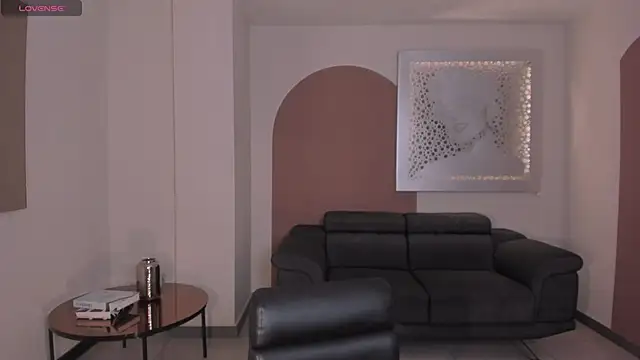 Snapshot of MariaHerrera_ chatting on 09.13.25 MariaHerrera online show from 09.13.25