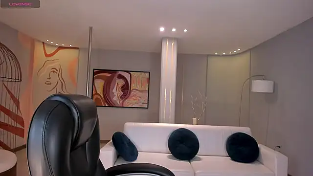 ArianaDumont online show from 12.17.25