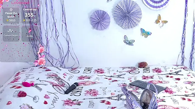 Snapshot of valen_natasha chatting on 11.24.25 valen natasha online show from 11.24.25