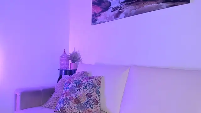 azzahara069 online show from 12.13.25