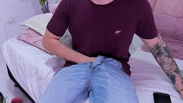 Dylanwhite23  online show from 02.23.25