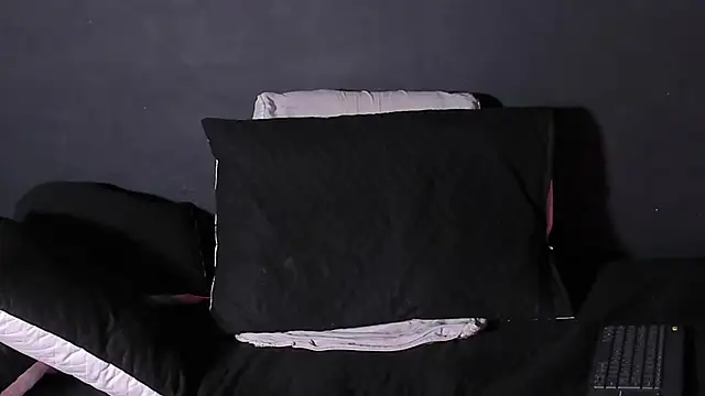 Dylanwhite23  online show from 10.15.25