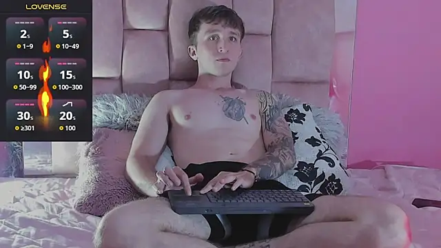 Dylanwhite23  online show from 11.29.25