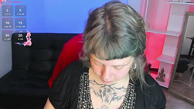 Snapshot of Sabrina_scarlett chatting on 11.13.25 Sabrina scarlett online show from 11.13.25