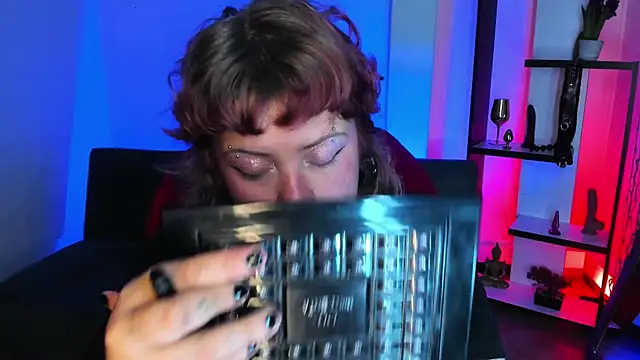 Sabrina scarlett online show from 12.19.25