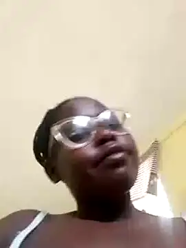 Sweetcecie01 online show from 03.14.25