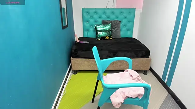 ArielleJones online show from 12.05.24