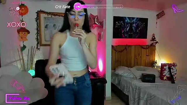 LauGrayJ online show from 02.19.25