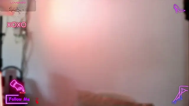 LauGrayJ online show from 11.25.25