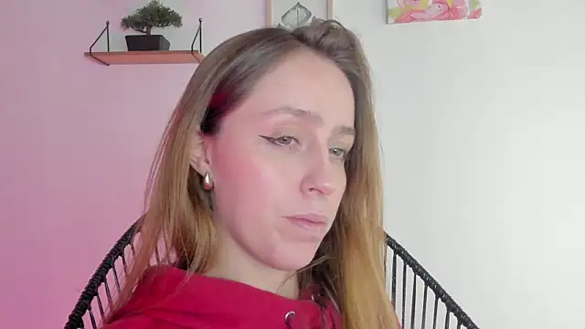 Snapshot of SofiaGc chatting on 12.17.24 SofiaGc online show from 12.17.24