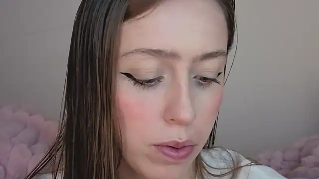 Snapshot of SofiaGc chatting on 10.09.25 SofiaGc online show from 10.09.25