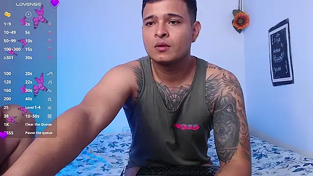 Snapshot of Khefthany chatting on 11.29.25 Khefthany online show from 11.29.25