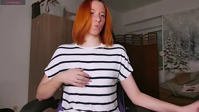 Snapshot of Caliiie-of chatting on 02.05.26 Caliiie-of online show from 02.05.26