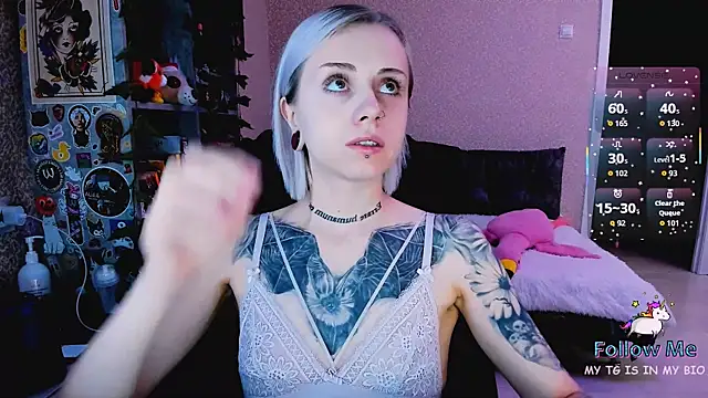 NaniMoore online show from 12.14.25