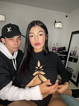 Snapshot of Dulce-diosa chatting on 12.14.24 Dulce-diosa online show from 12.14.24