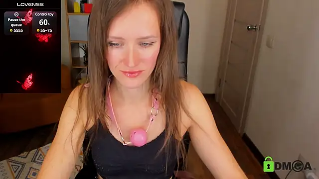 Snapshot of FrancescaCollins chatting on 12.13.24 FrancescaCollins online show from 12.13.24