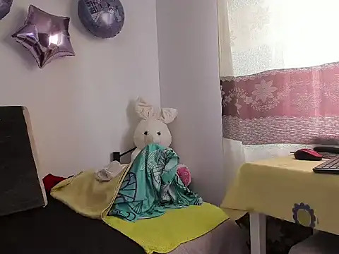 Snapshot of amaranta_c chatting on 10.16.25 amaranta c online show from 10.16.25