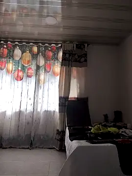 Snapshot of amaranta_c chatting on 11.28.25 amaranta c online show from 11.28.25