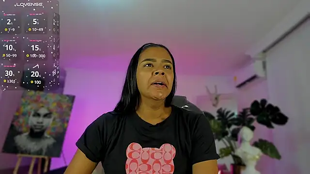 JANYLOVE   online show from 02.25.25