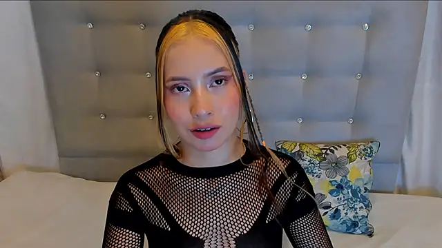 nymphomanya online show from 04.13.26