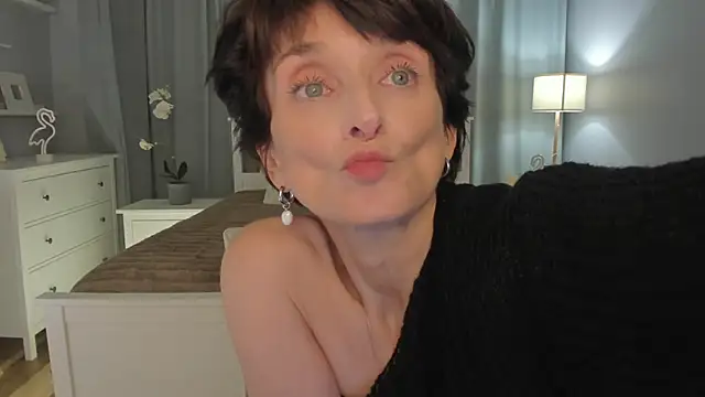 SimonaDeBeauvoir online show from 02.13.25