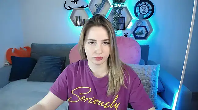 SabrinViolet online show from 03.18.25