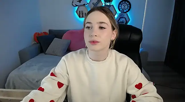 SabrinViolet online show from 03.23.25