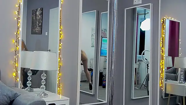 AnneHove online show from 01.21.25