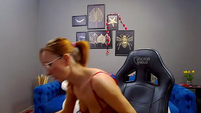 AnneHove online show from 02.14.25