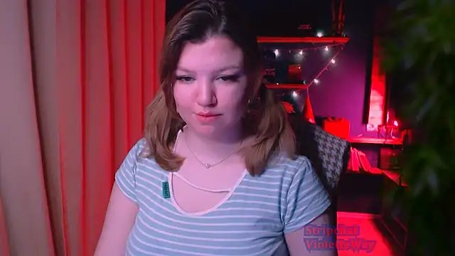 VioletteWay online show from 02.14.25