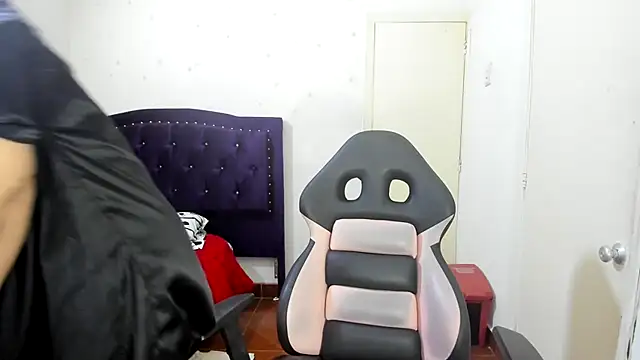 vikyadams online show from 09.19.25