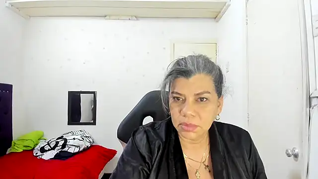 vikyadams online show from 09.23.25