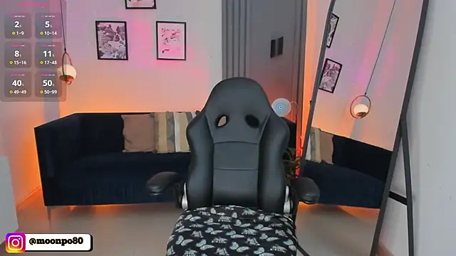 Luna  Ponce online show from 04.02.26