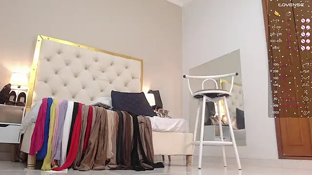 Snapshot of Sara_Gomez chatting on 03.22.25 Sara Gomez online show from 03.22.25