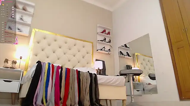 Snapshot of Sara_Gomez chatting on 09.09.25 Sara Gomez online show from 09.09.25