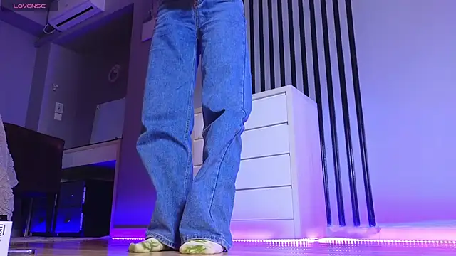 Snapshot of tinki_winkii chatting on 02.03.25 tinki winkii online show from 02.03.25