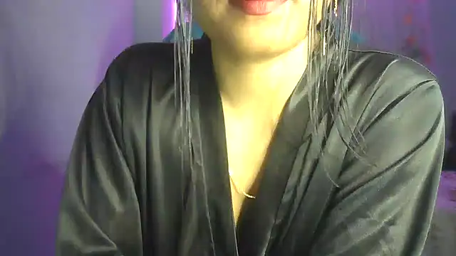 Queenhimanshi online show from 02.02.25