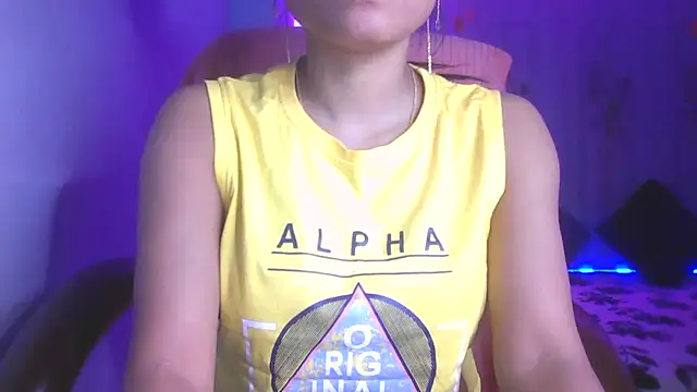 Queenhimanshi online show from 03.04.25