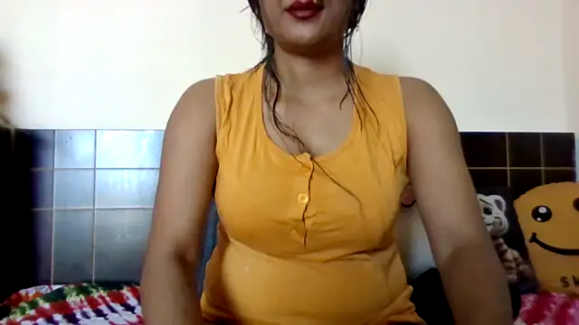 Queenhimanshi online show from 04.15.26