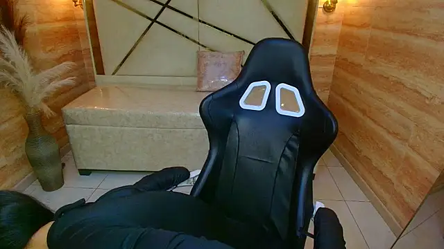 Snapshot of Dakotha_v_ chatting on 11.28.25 Dakotha v online show from 11.28.25