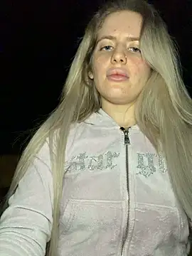 Holly-Glamour online show from 07.15.26