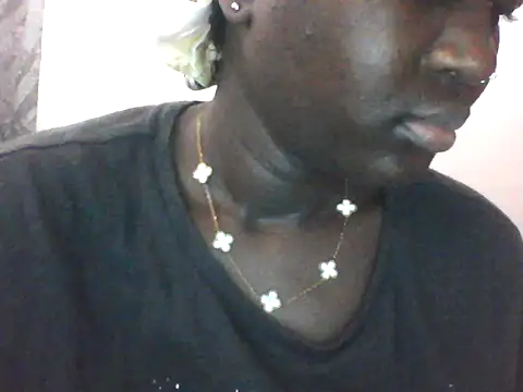 Snapshot of Princess_Tamara chatting on 10.24.25 Princess Tamara online show from 10.24.25