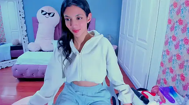 Iris Stone  online show from 01.17.25