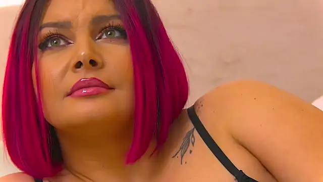 RissaRheys online show from 12.17.24