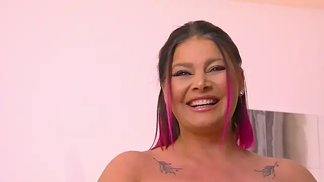 RissaRheys online show from 02.23.25