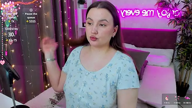 Snapshot of FeralPeach chatting on 03.09.25 FeralPeach online show from 03.09.25