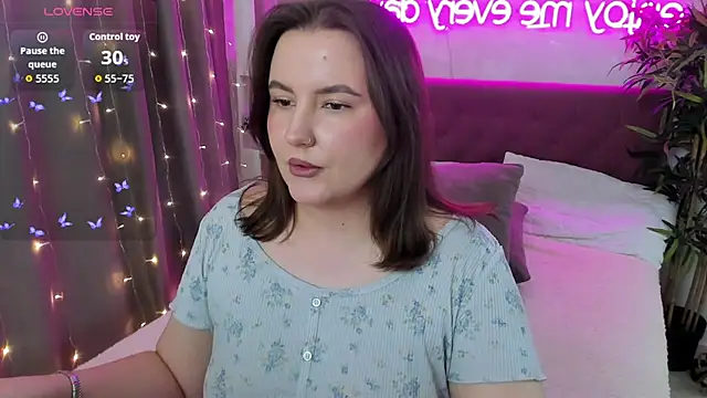 FeralPeach online show from 02.01.26