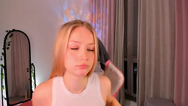 Eva Davi online show from 02.24.26