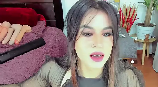 Snapshot of stefany_sexy_ chatting on 03.20.25 stefany sexy online show from 03.20.25